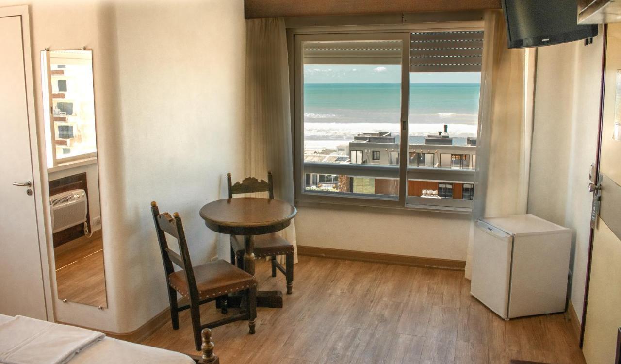 Hotel Farol Torres